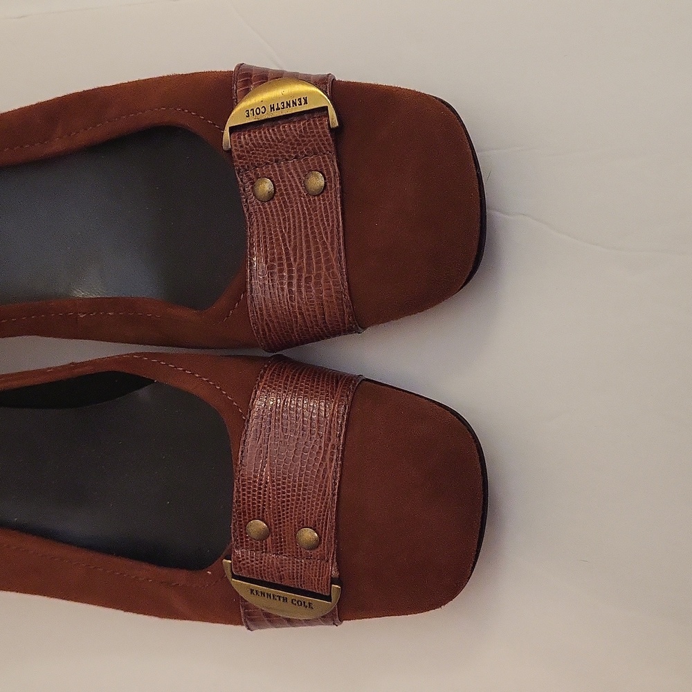 NWOB Brown Suede Kenneth Cole Heels, Size 8 - Picture 2 of 10